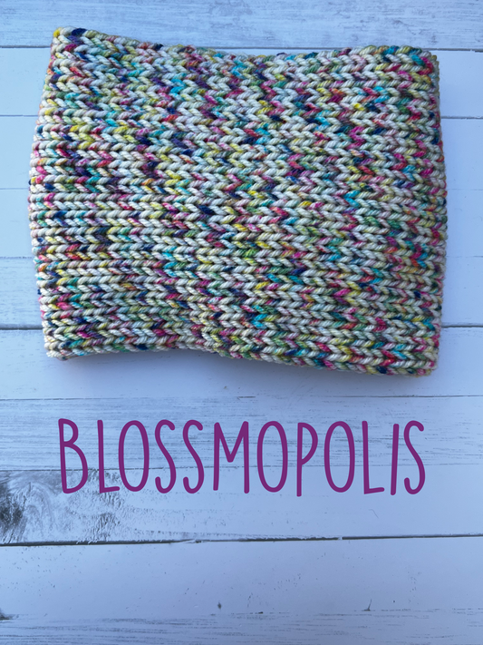 Blossmopolis Knitted Ear Warmer
